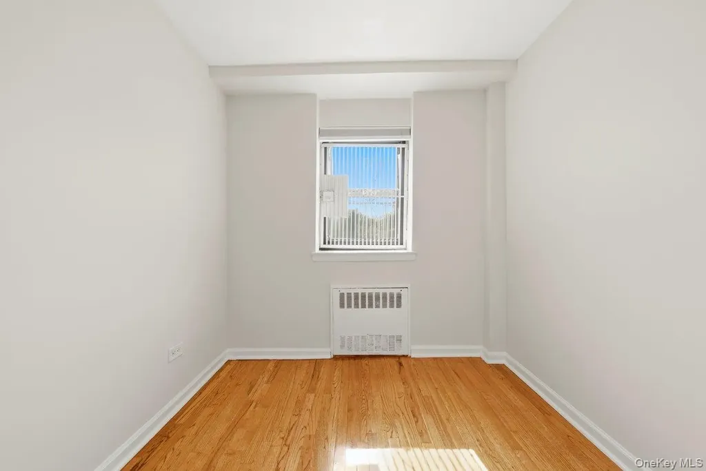 4200 Herkimer Place Bronx NY 10470