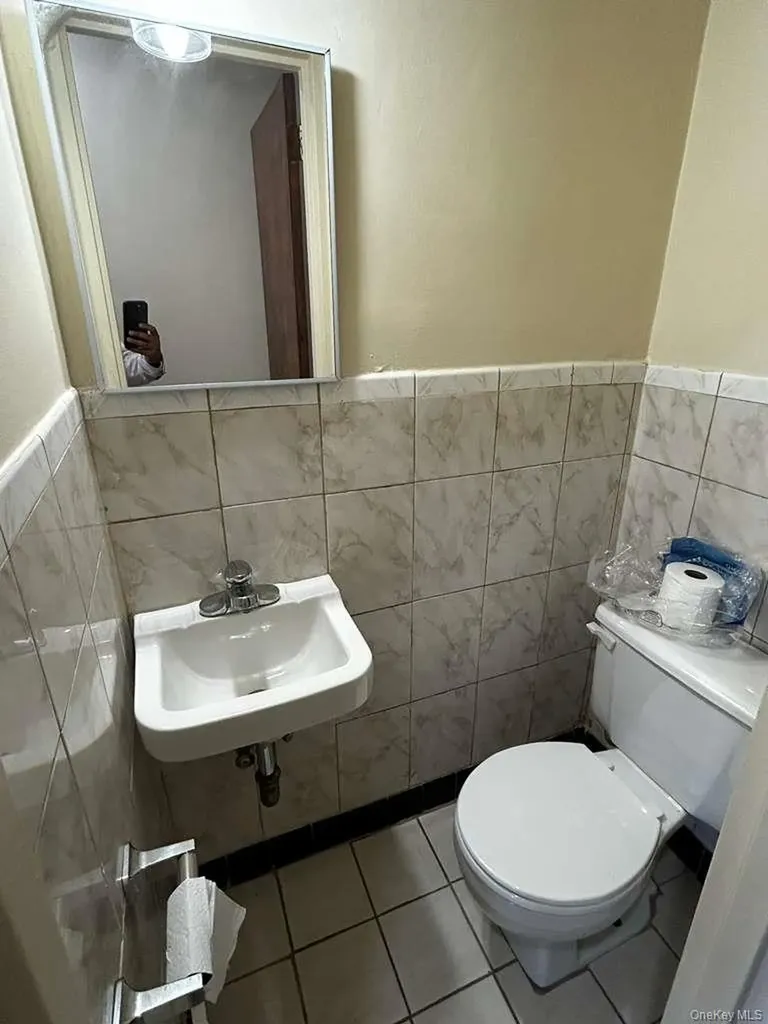 1149 East 219th Street Bronx NY 10469