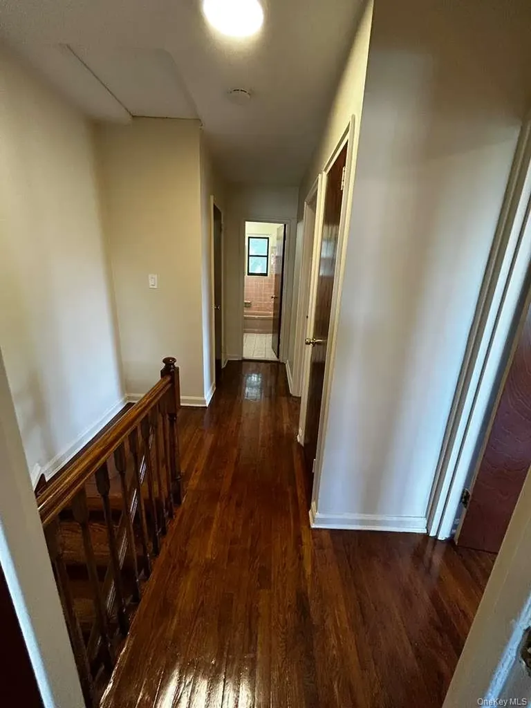 1149 East 219th Street Bronx NY 10469