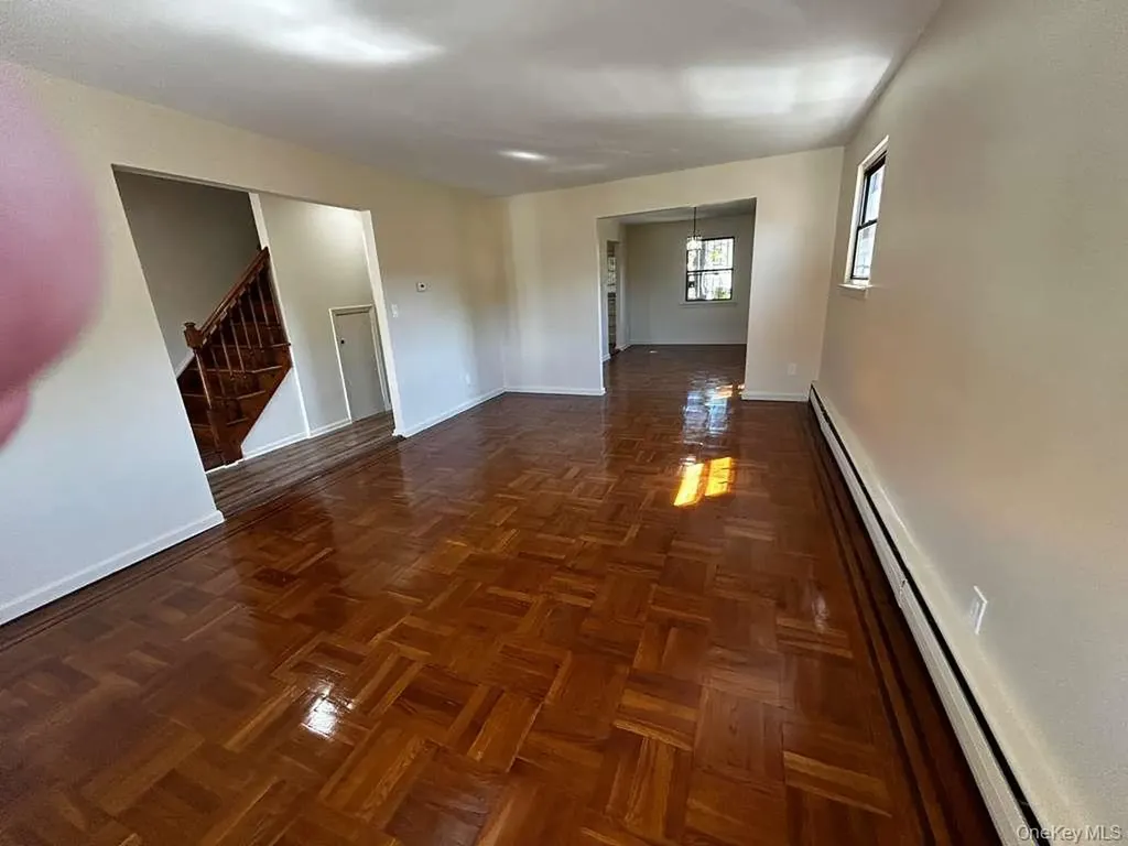 1149 East 219th Street Bronx NY 10469