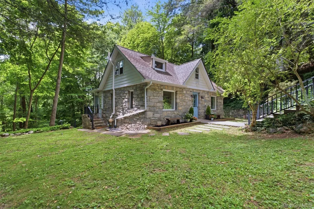 2 Anton Place Lake Peekskill NY 10537