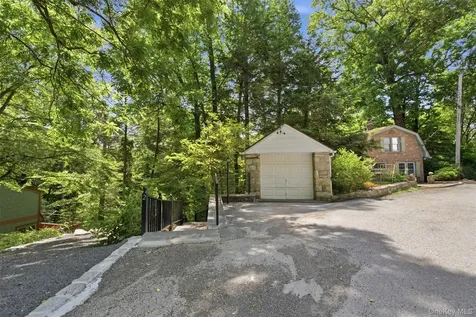 2 Anton Place Lake Peekskill NY 10537
