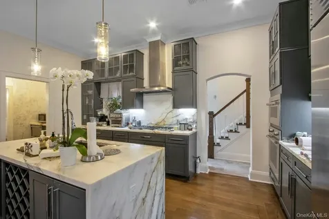 129 Washington Spring Road Palisades NY 10964