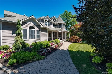 67 Sunny Road Saint James NY 11780