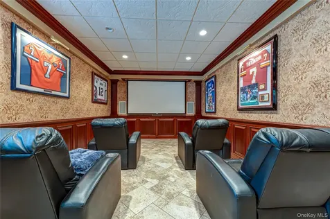 67 Sunny Road Saint James NY 11780