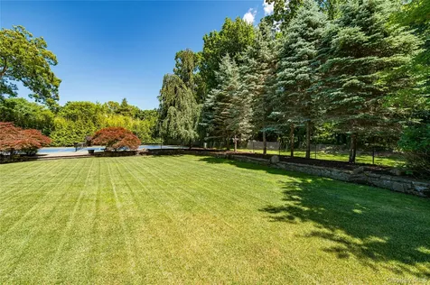 67 Sunny Road Saint James NY 11780