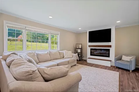 11 Kenneth Drive Putnam Valley NY 10579