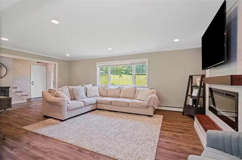 11 Kenneth Drive Putnam Valley NY 10579