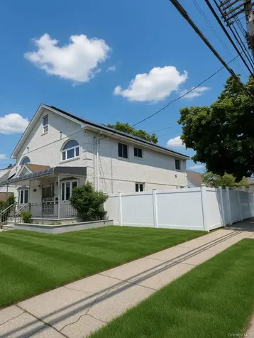76-53 271st Street New Hyde Park NY 11040