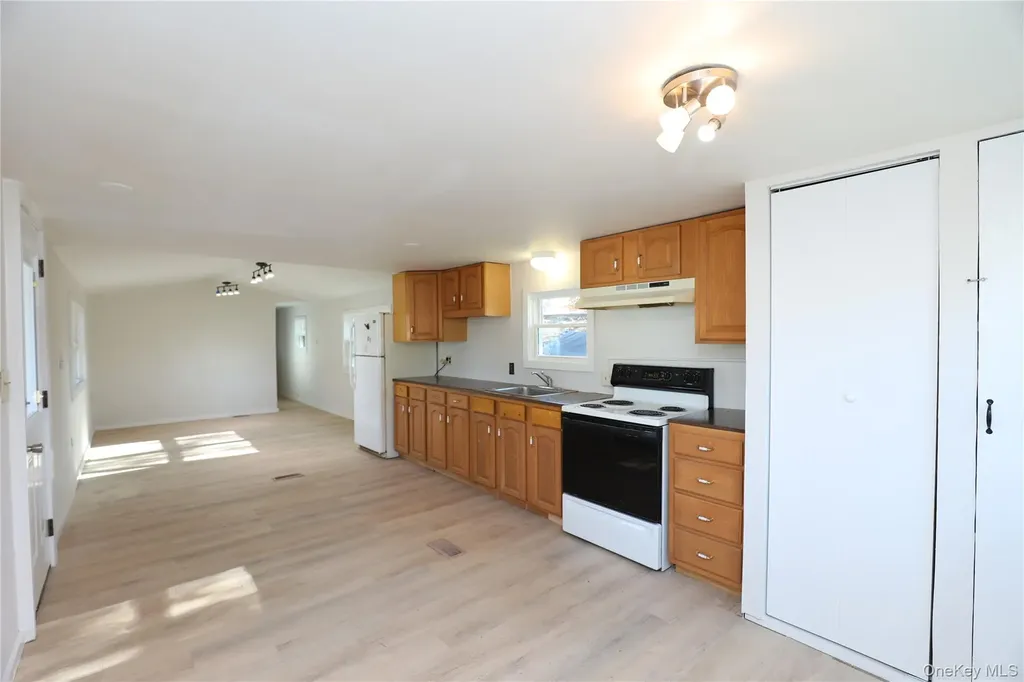 414 Joslen Boulevard Hudson NY 12534