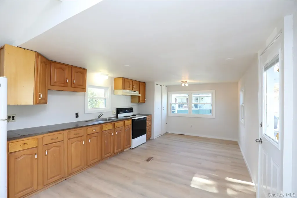 414 Joslen Boulevard Hudson NY 12534