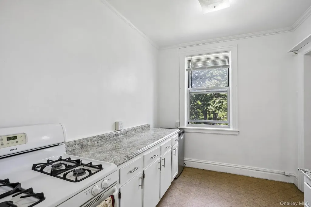 445 Gramatan Avenue Fleetwood NY 10552