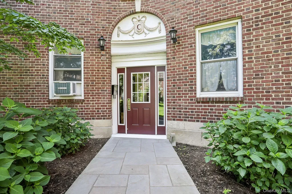 445 Gramatan Avenue Fleetwood NY 10552