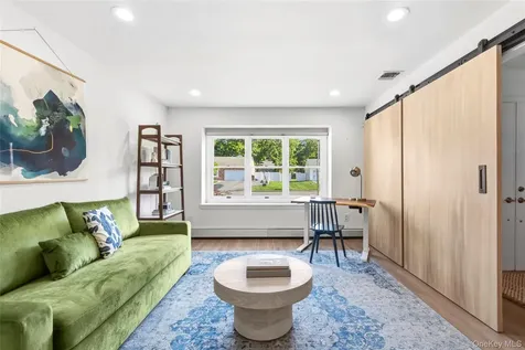 18 Ashford Drive Bohemia NY 11716