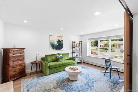 18 Ashford Drive Bohemia NY 11716