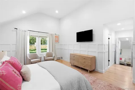 18 Ashford Drive Bohemia NY 11716