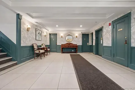 300 S Broadway Tarrytown NY 10591