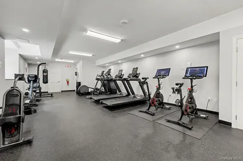 300 S Broadway Tarrytown NY 10591
