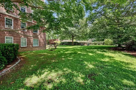 300 S Broadway Tarrytown NY 10591