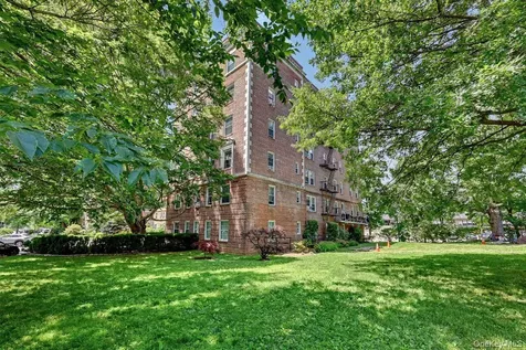 300 S Broadway Tarrytown NY 10591