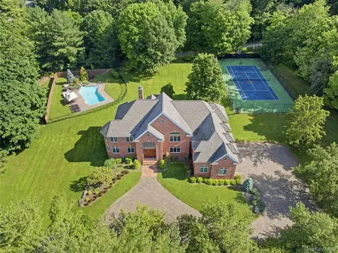 637 S Mountain Road New City NY 10956