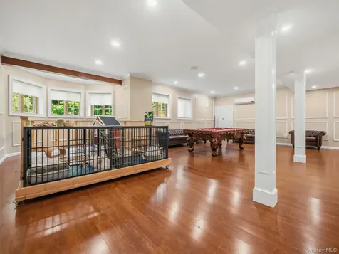 637 S Mountain Road New City NY 10956