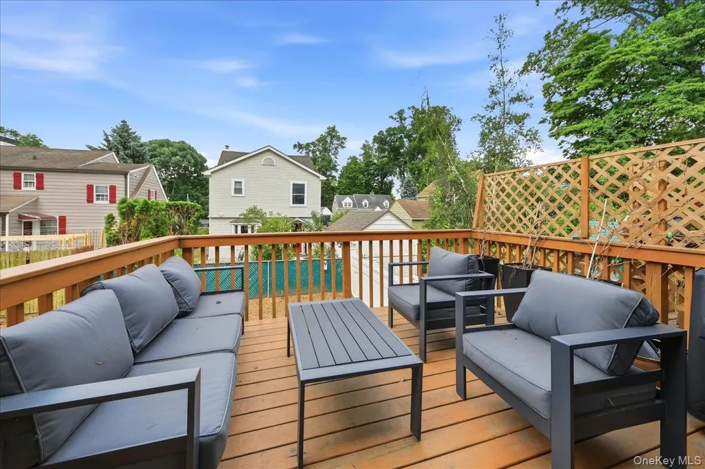 736 Pelhamdale Avenue New Rochelle NY 10801