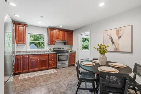 75 Creek Road Staatsburg NY 12580