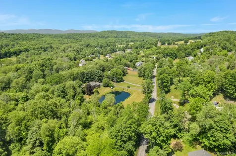 75 Creek Road Staatsburg NY 12580