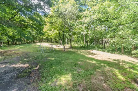 26 Old Hollow Road Clinton Corners NY 12514