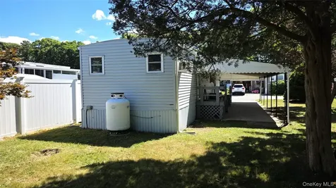 58 Betsy Ross Drive Bohemia NY 11716