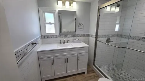 58 Betsy Ross Drive Bohemia NY 11716