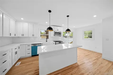 207 Wright Street Westbury NY 11590