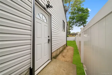 207 Wright Street Westbury NY 11590