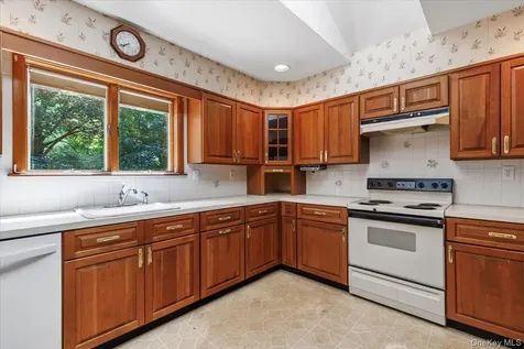 2872 Brookfield Drive Yorktown Heights NY 10598