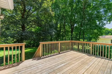 2872 Brookfield Drive Yorktown Heights NY 10598