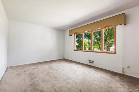 2872 Brookfield Drive Yorktown Heights NY 10598
