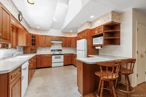 2872 Brookfield Drive Yorktown Heights NY 10598