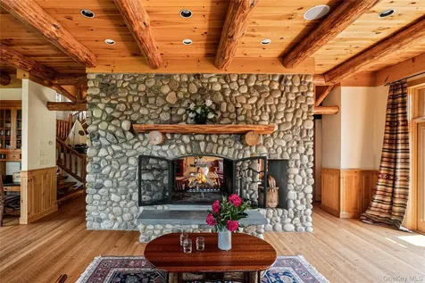 6 White Way Windham NY 12496