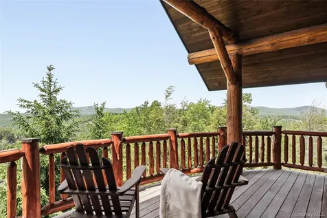 6 White Way Windham NY 12496