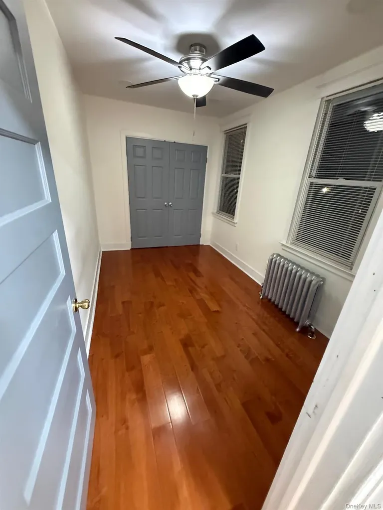 149 W Kingsbridge Road Mount Vernon NY 10550