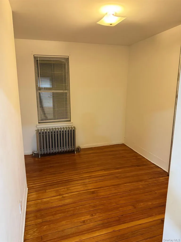 149 W Kingsbridge Road Mount Vernon NY 10550