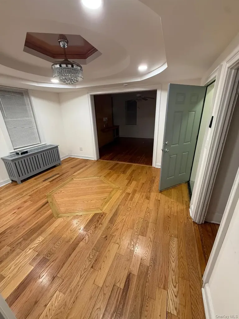 149 W Kingsbridge Road Mount Vernon NY 10550