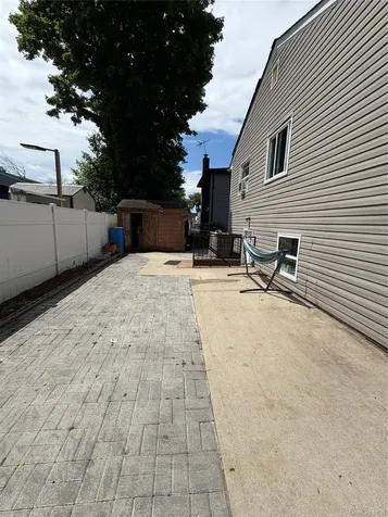 33 Washington Avenue Deer Park NY 11729