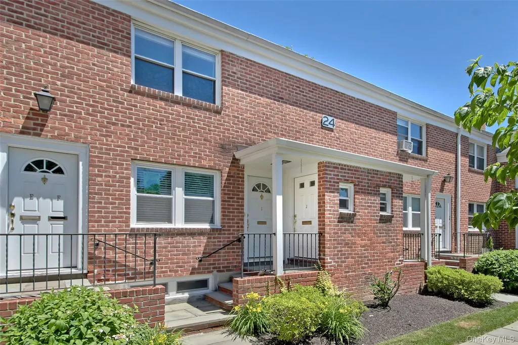 24 Wappanocca Avenue Rye NY 10580