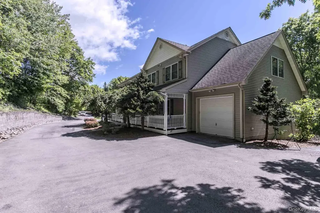 860 Route 284 Westtown NY 10998