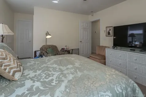 860 Route 284 Westtown NY 10998
