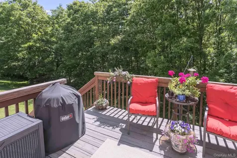 860 Route 284 Westtown NY 10998