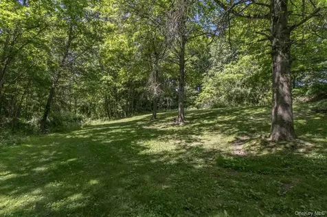 860 Route 284 Westtown NY 10998