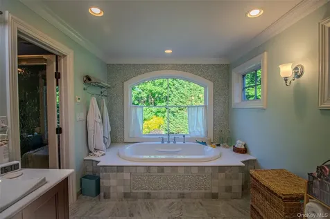 55 Wynn Court Muttontown NY 11791